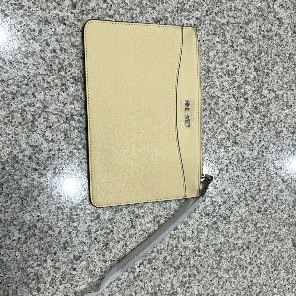 Nine West wristlet